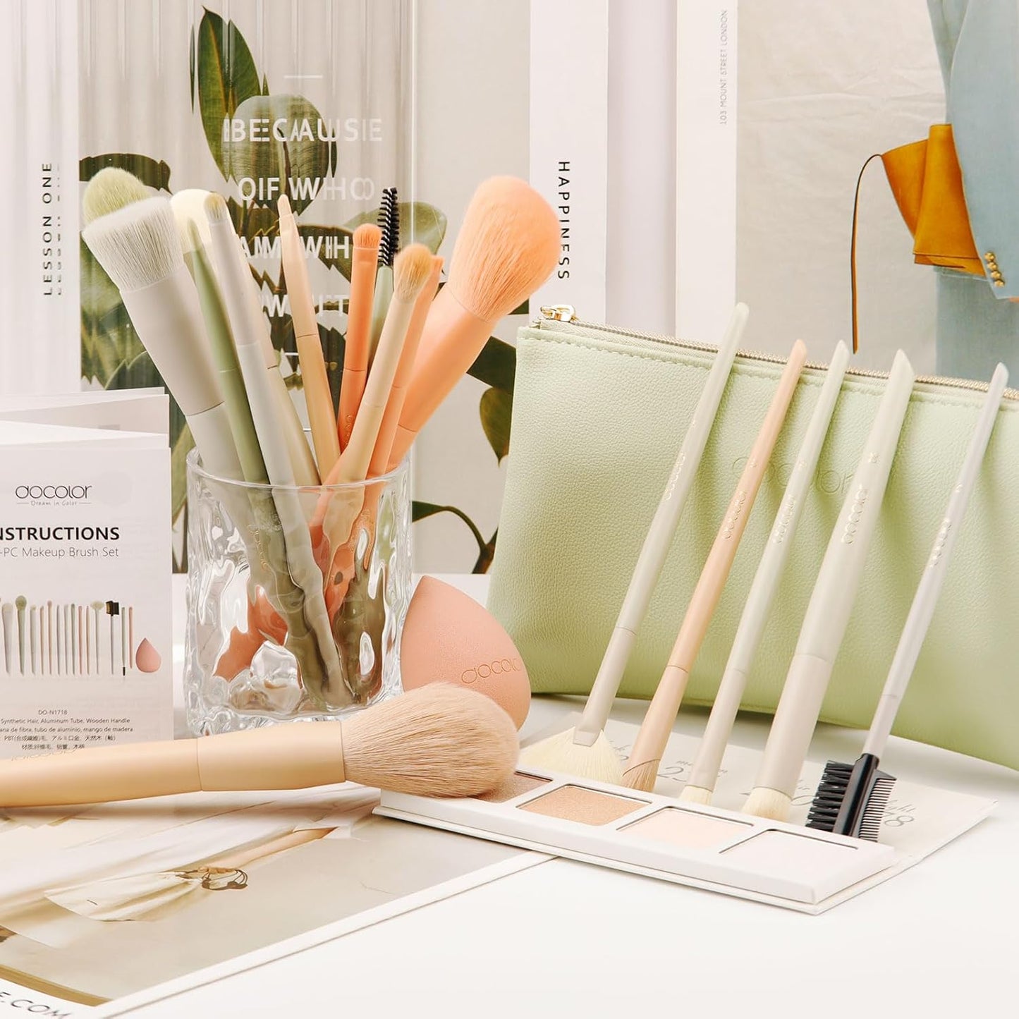 Makeup Brushes Set 17Pcs Morandi Makeup Brushes with Makeup Bag and Makeup Sponge and Brush Protector Professional Face Powder Foundation Eye Shadow Concealers Brush Kit Gift Box